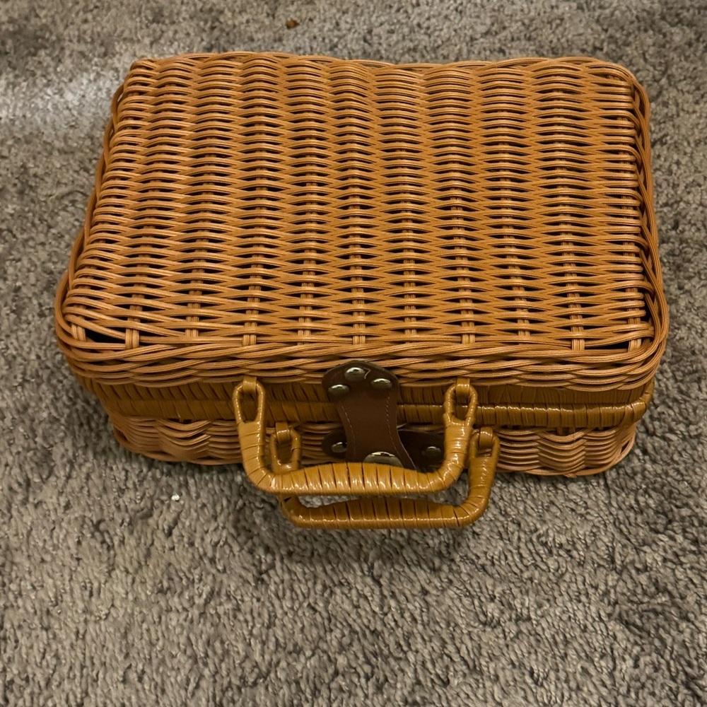 Small basket